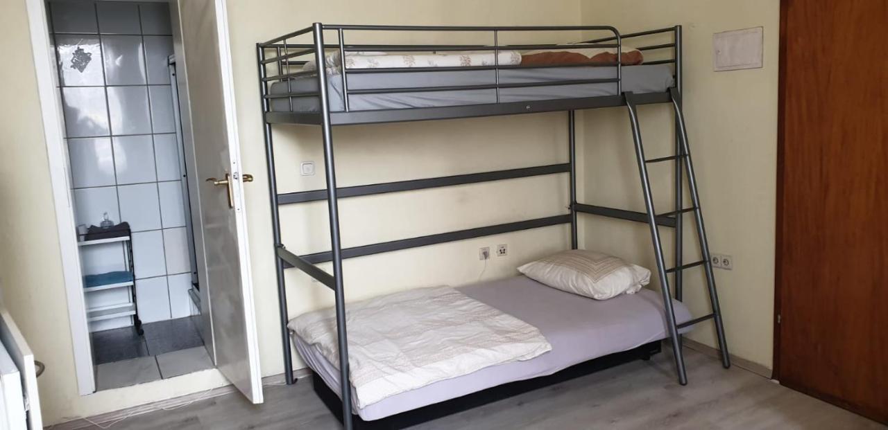 Ma-A2 Single Wohnung Krefeld Buitenkant foto