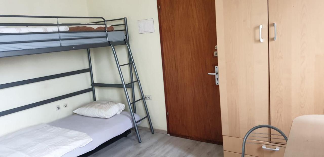 Ma-A2 Single Wohnung Krefeld Buitenkant foto